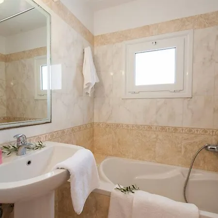 Alba Hotel 3*